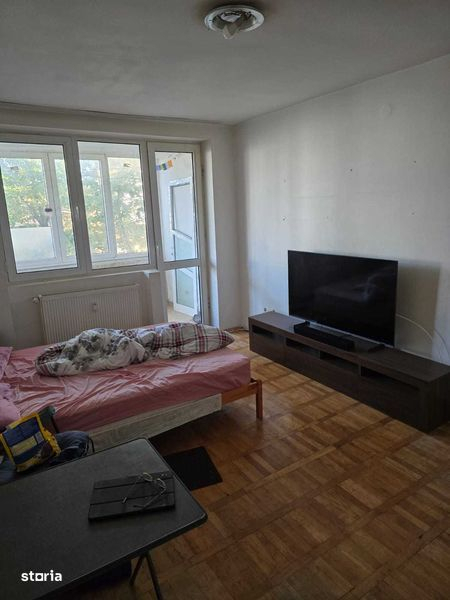 Vanzare apartament 3 camere Blv Basarabia Vanzare apartament 3 camere Blv Basarabia