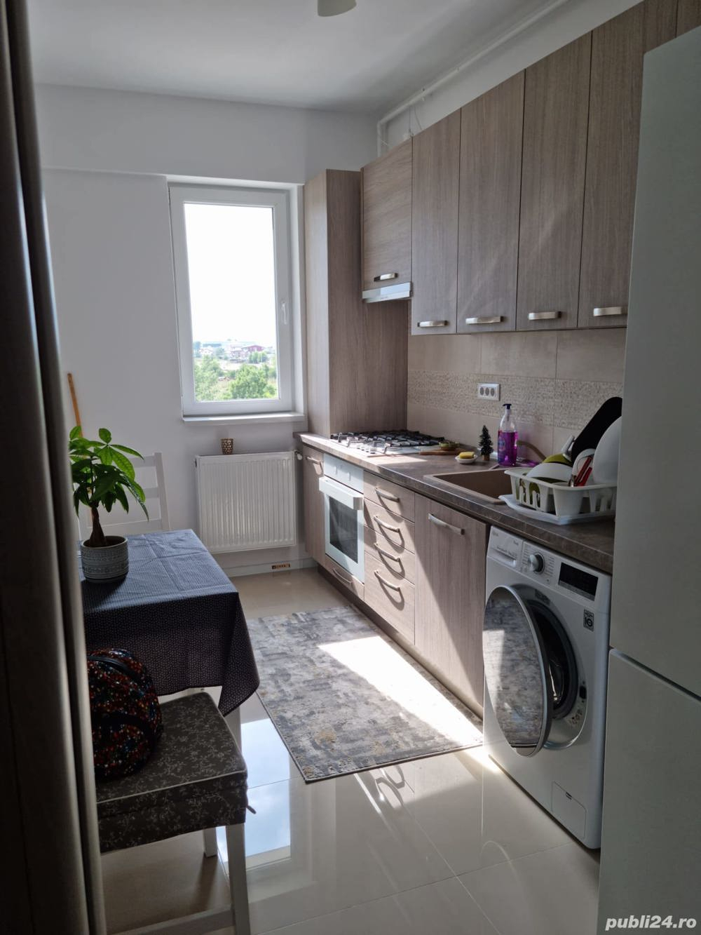 Vand apartament nou spatios complet utilat si mobilat zona linistita. Sect 6proprietar Vand apartament nou spatios complet utilat si mobilat zona linistita. Sect 6proprietar