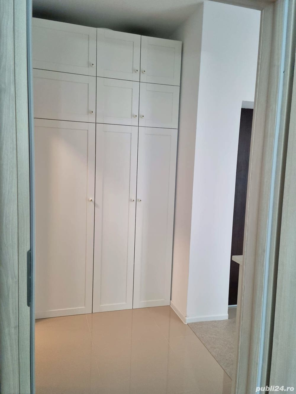 Vand apartament nou spatios complet utilat si mobilat zona linistita. Sect 6proprietar Vand apartament nou spatios complet utilat si mobilat zona linistita. Sect 6proprietar