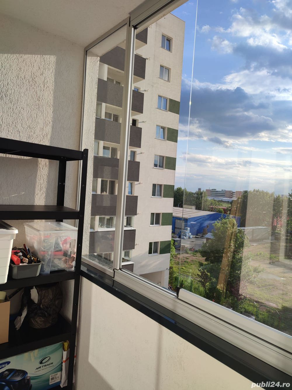 Vand apartament nou spatios complet utilat si mobilat zona linistita. Sect 6proprietar Vand apartament nou spatios complet utilat si mobilat zona linistita. Sect 6proprietar