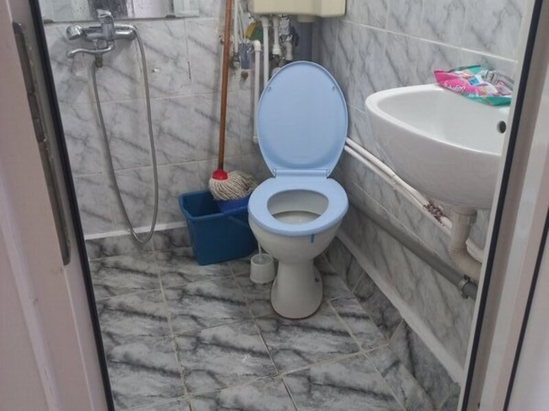 Vand schimb garsoniera cf 2 zona Titan Auchan Vand schimb garsoniera cf 2 zona Titan Auchan