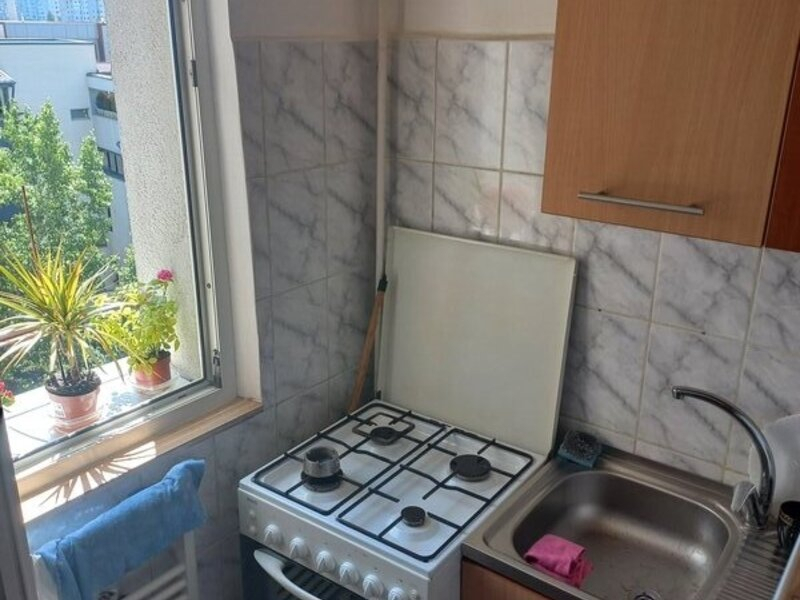 Vand schimb garsoniera cf 2 zona Titan Auchan Vand schimb garsoniera cf 2 zona Titan Auchan