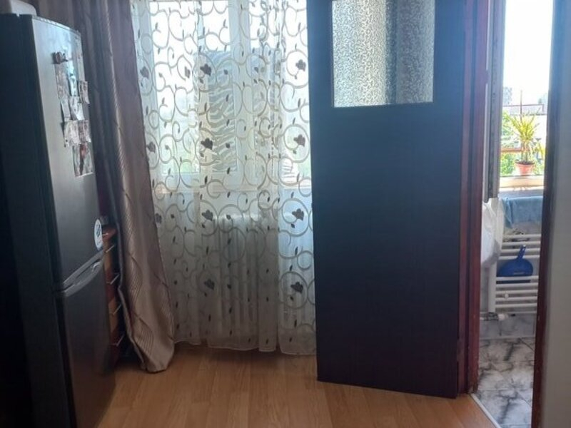 Vand schimb garsoniera cf 2 zona Titan Auchan Vand schimb garsoniera cf 2 zona Titan Auchan