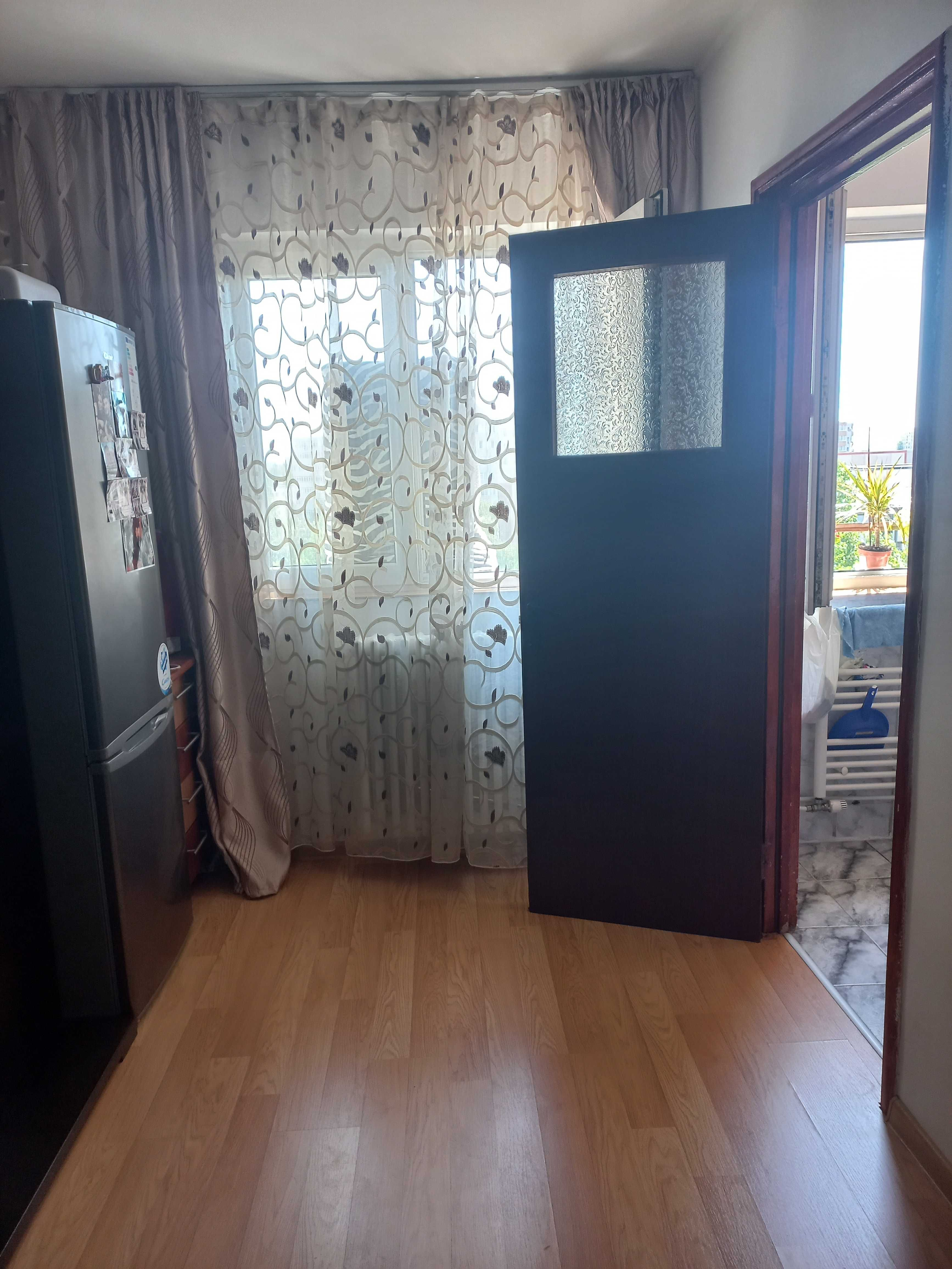 Vand schimb garsoniera cf 2 zona Titan Auchan Vand schimb garsoniera cf 2 zona Titan Auchan