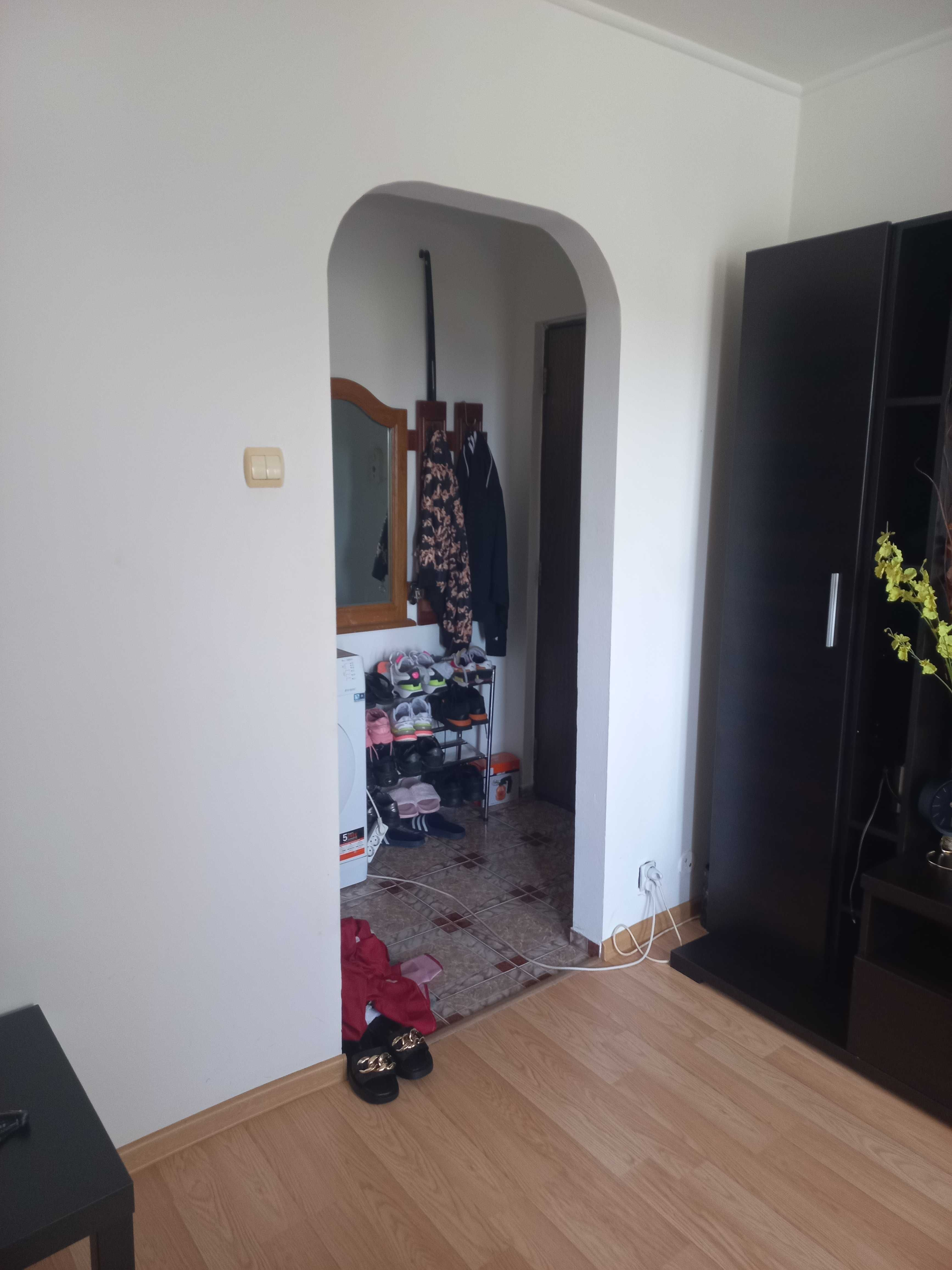 Vand schimb garsoniera cf 2 zona Titan Auchan Vand schimb garsoniera cf 2 zona Titan Auchan