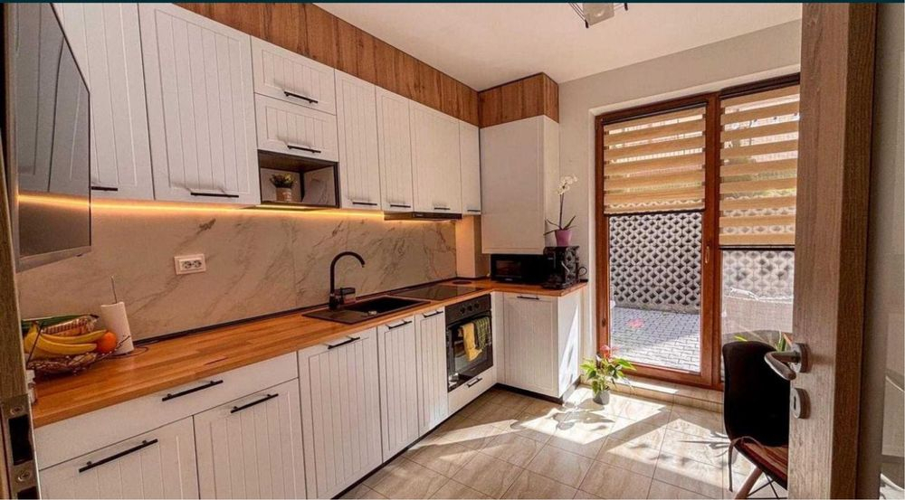 Apartament cu terasa spatioasa Imperial Residence Coresi Apartament cu terasa spatioasa Imperial Residence Coresi
