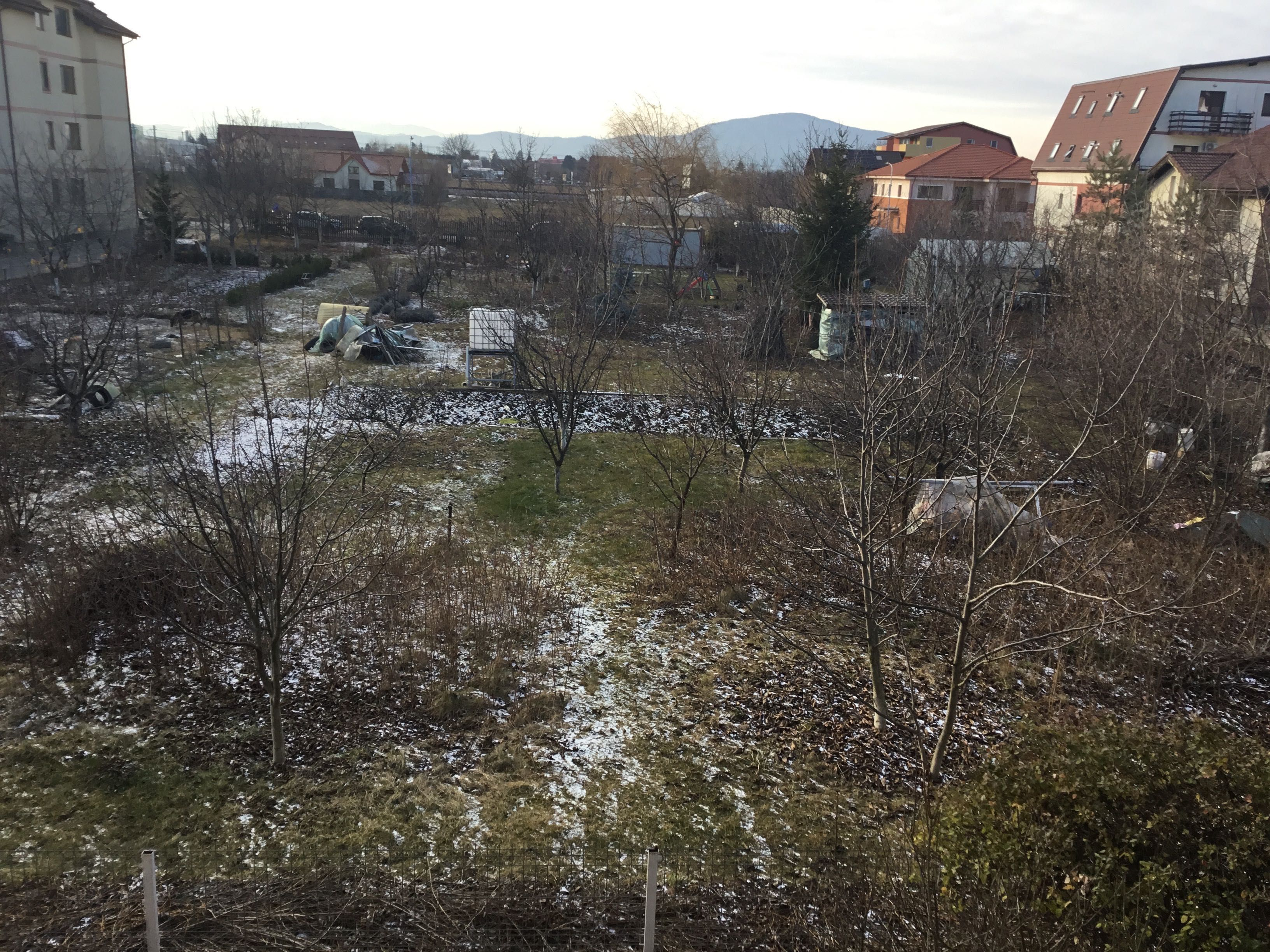 Proprietar vand urgentCoresiap 2 camere58mpcurteparcareboxa2012 Proprietar vand urgentCoresiap 2 camere58mpcurteparcareboxa2012