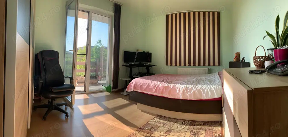 Proprietar vand urgentCoresiap 2 camere58mpcurteparcareboxa2012 Proprietar vand urgentCoresiap 2 camere58mpcurteparcareboxa2012