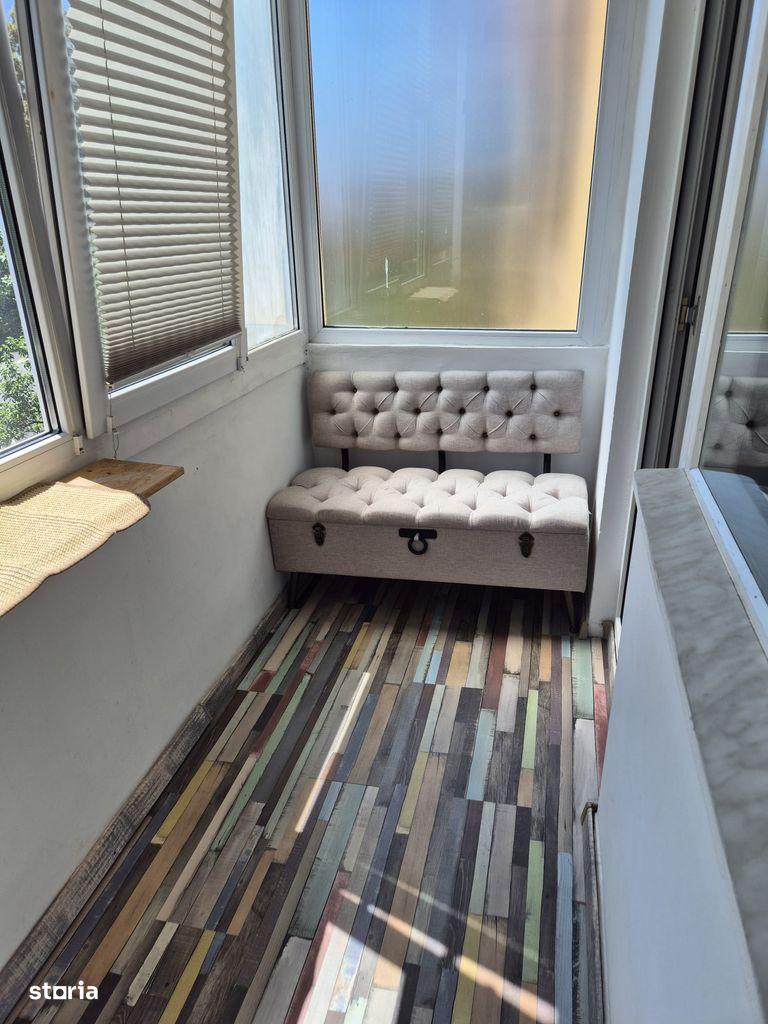 Apartament decomandat cu 2 camere si balcon in bloc reabilitat Tractorul Apartament decomandat cu 2 camere si balcon in bloc reabilitat Tractorul