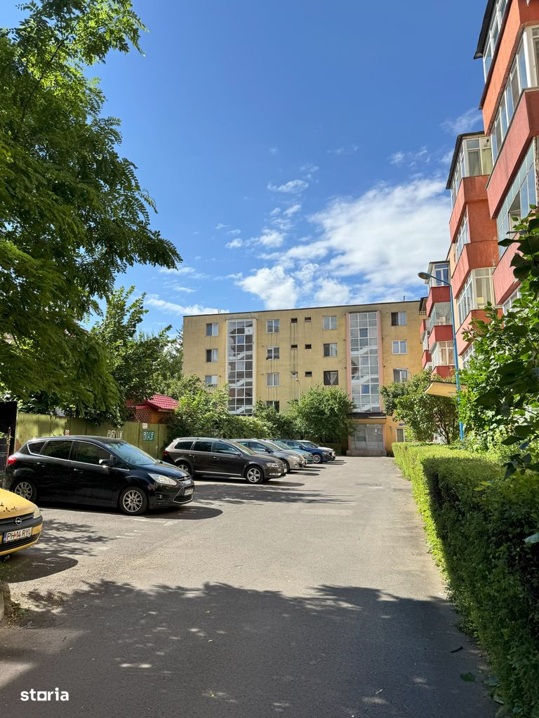 Apartament decomandat cu 2 camere si balcon in bloc reabilitat Tractorul Apartament decomandat cu 2 camere si balcon in bloc reabilitat Tractorul