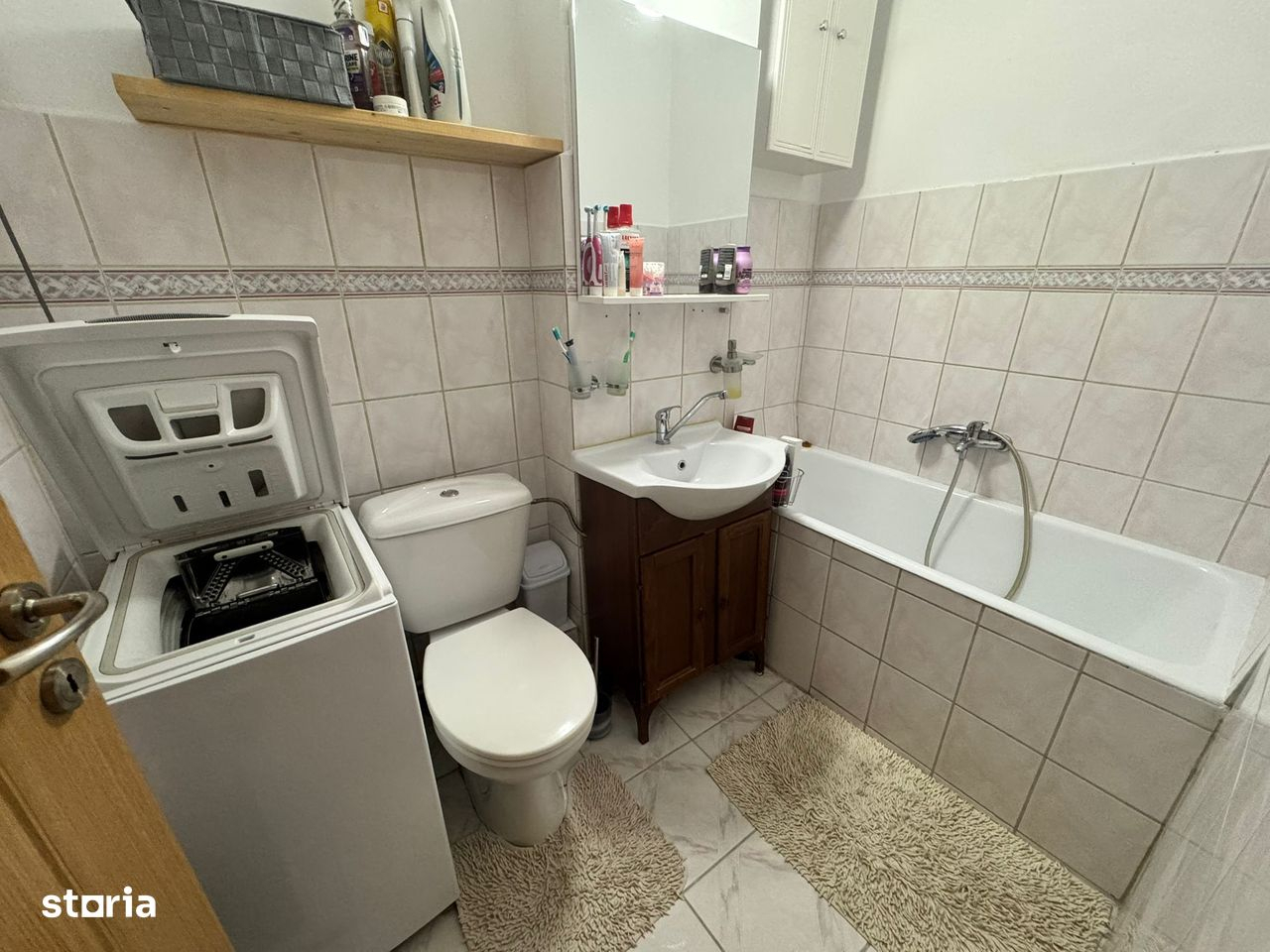 Apartament decomandat cu 2 camere si balcon in bloc reabilitat Tractorul Apartament decomandat cu 2 camere si balcon in bloc reabilitat Tractorul