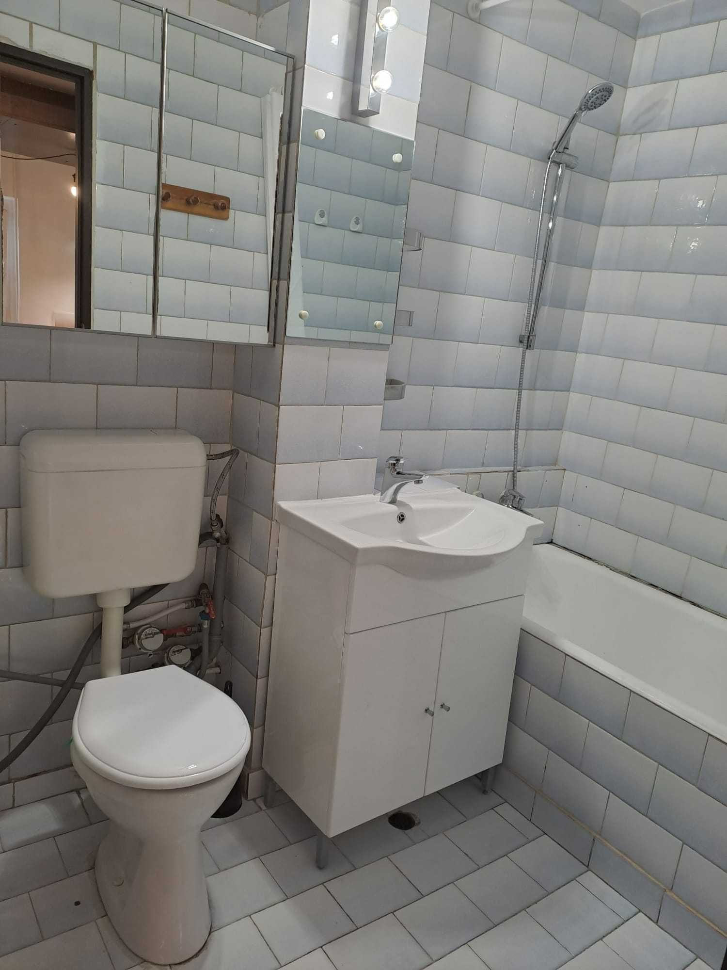 Proprietar inchiriez garsoniera langa Mall Vitan Proprietar inchiriez garsoniera langa Mall Vitan