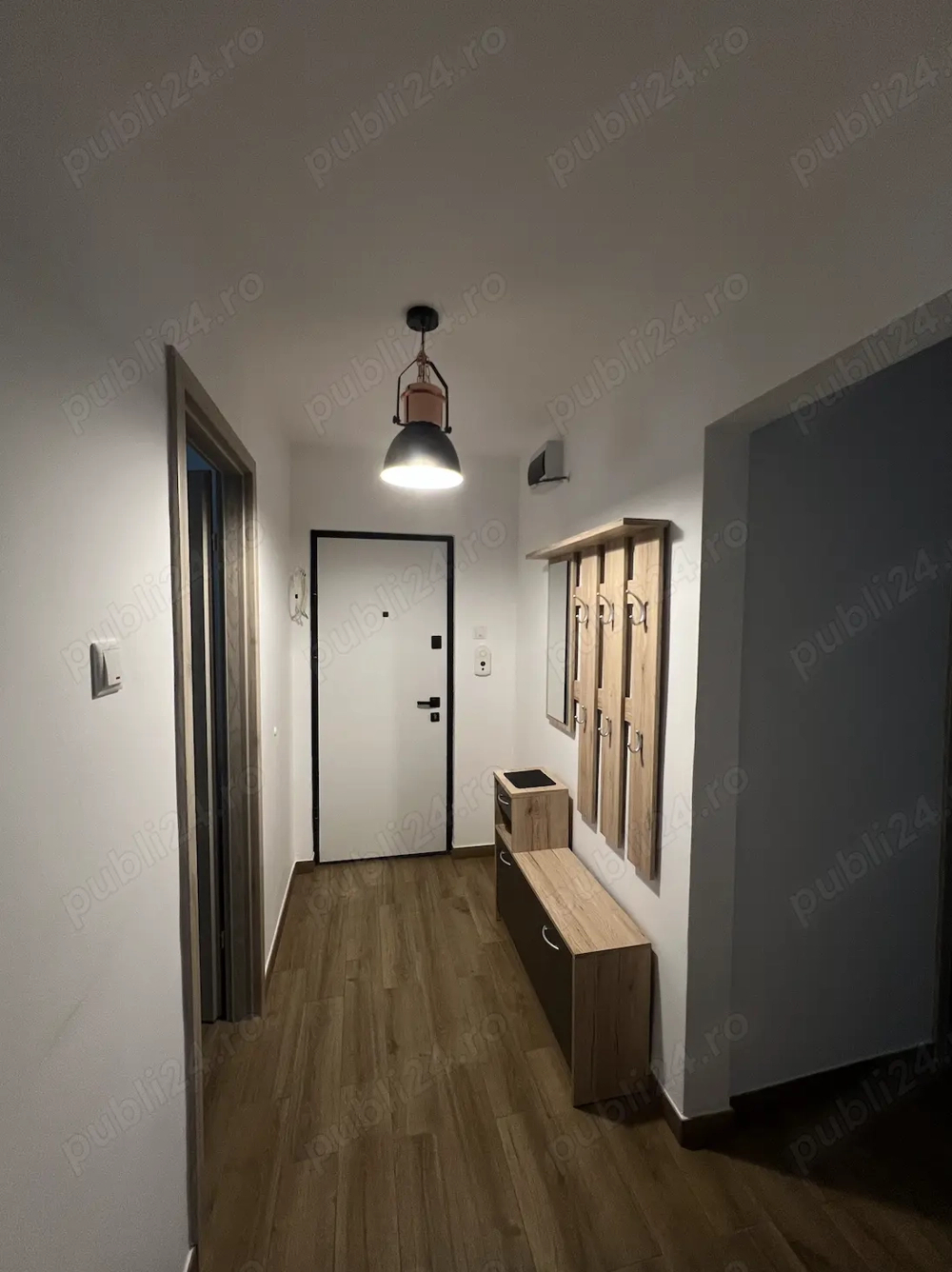 Apartament 3 camere 2 bai decomandat de vanzare Zona Bucovinei Apartament 3 camere 2 bai decomandat de vanzare Zona Bucovinei