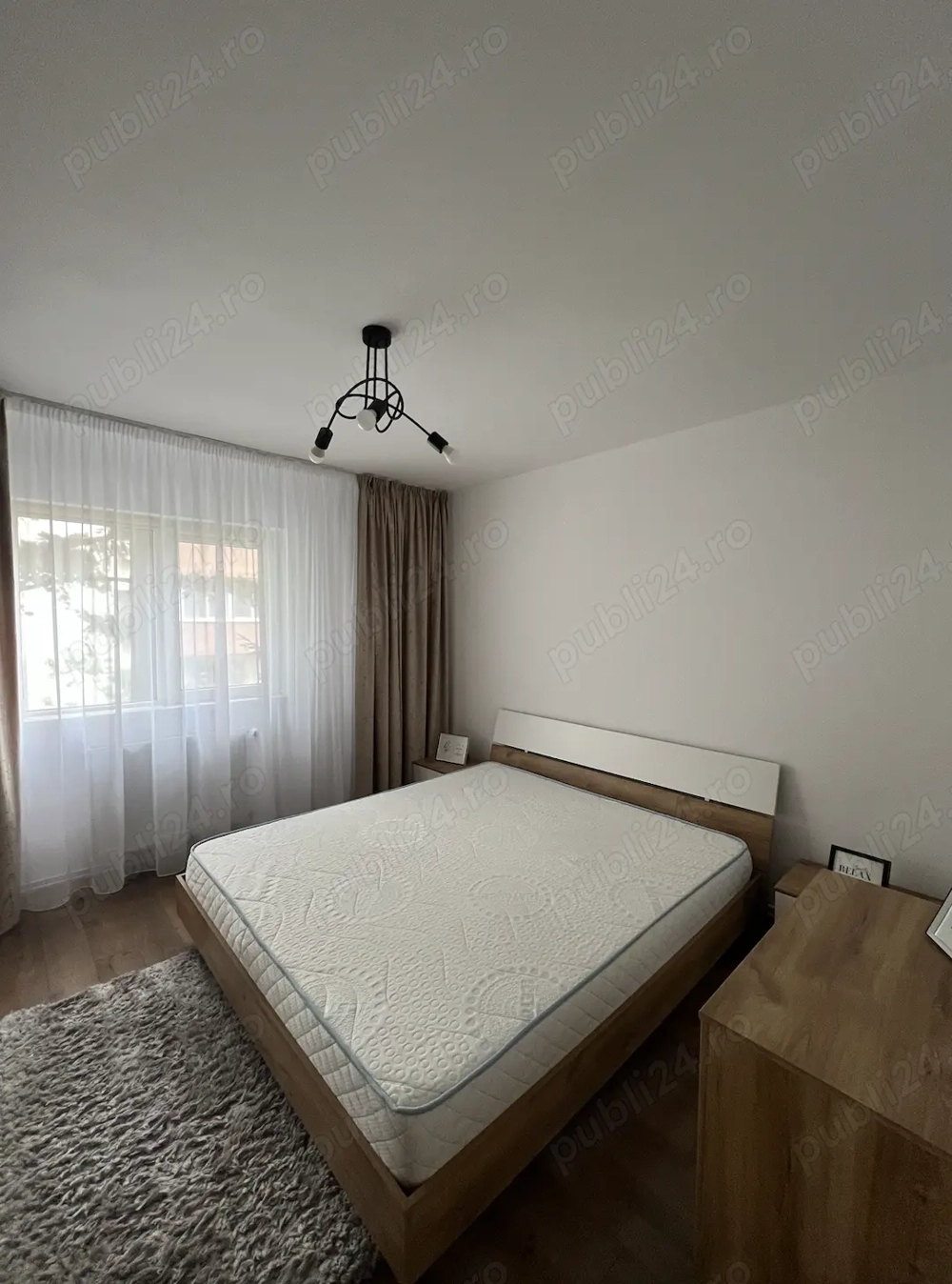 Apartament 3 camere 2 bai decomandat de vanzare Zona Bucovinei Apartament 3 camere 2 bai decomandat de vanzare Zona Bucovinei