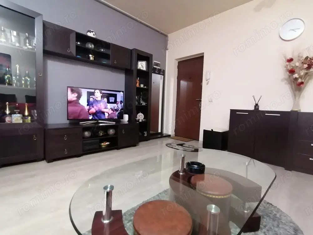 Vand Apartament Vand Apartament