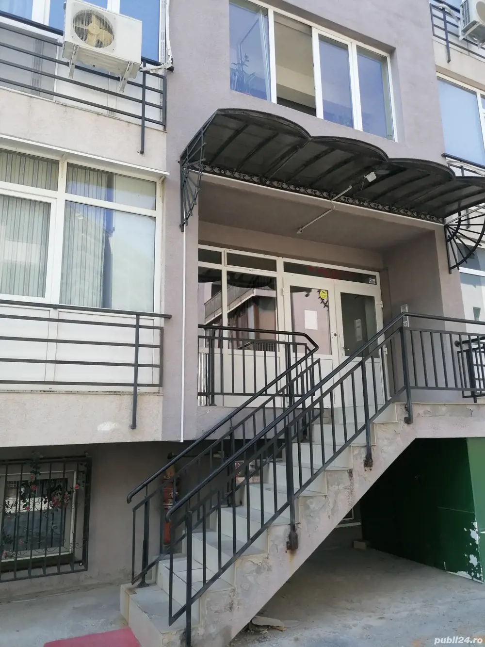 Vand Apartament Vand Apartament