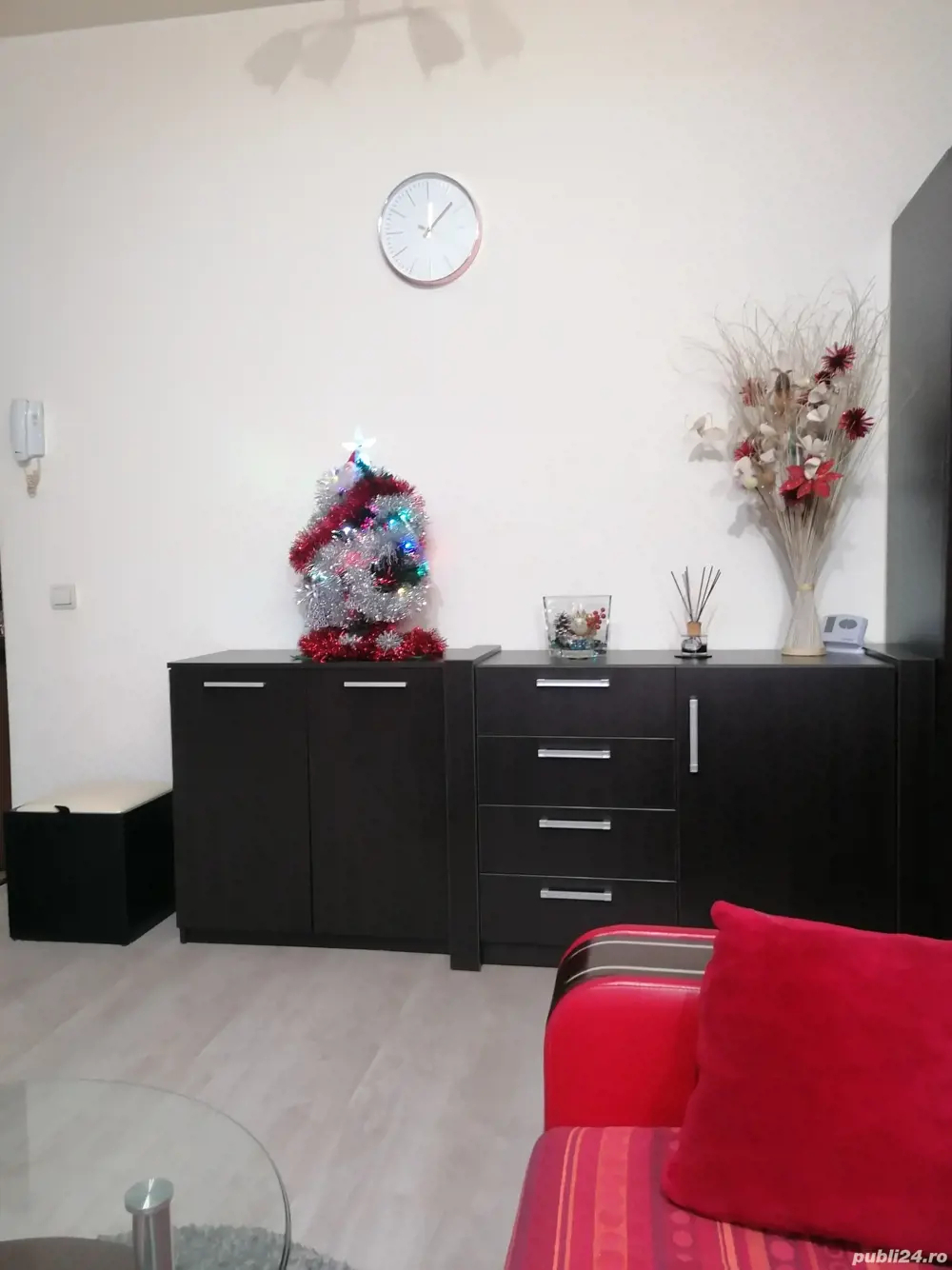 Vand Apartament Vand Apartament