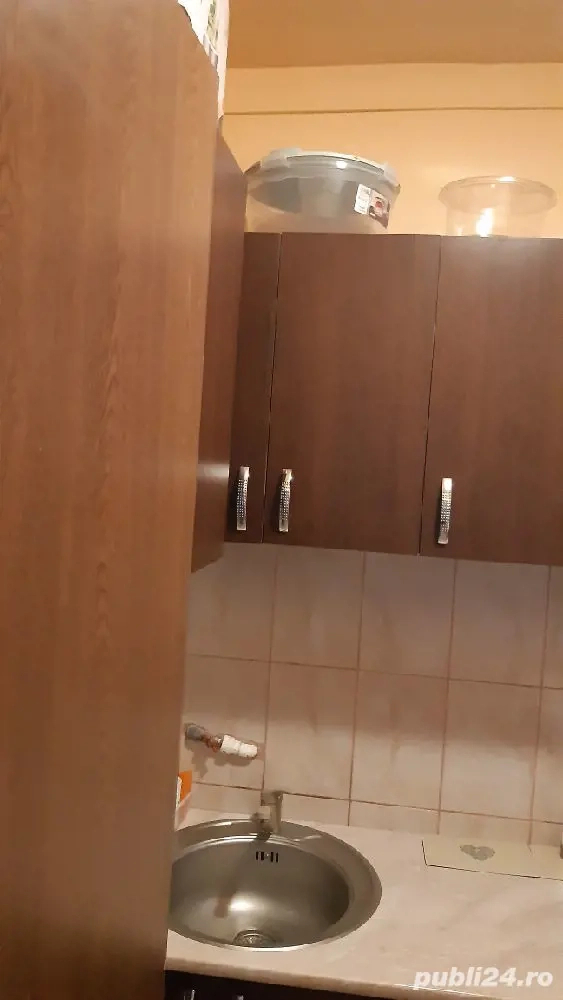 PROPIETAR VIND GARSONERA ET 4 FRAIDOR STR POLONA TIMISOARA 28MPTEL TRECUT IN POZE PROPIETAR VIND GARSONERA ET 4 FRAIDOR STR POLONA TIMISOARA 28MPTEL TRECUT IN POZE