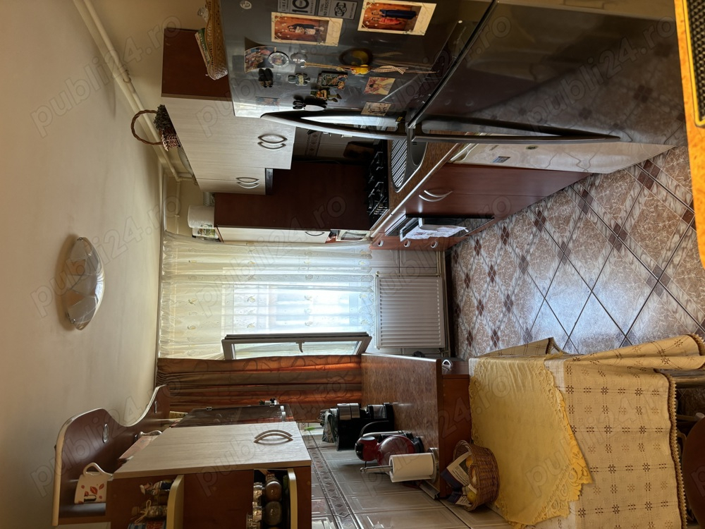 Apartament 3 camere mobilat zona Judetean Apartament 3 camere mobilat zona Judetean