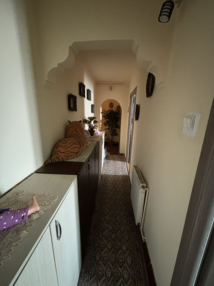 Apartament 3 camere mobilat zona Judetean Apartament 3 camere mobilat zona Judetean