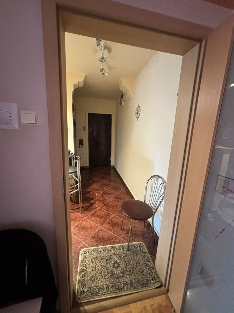 Apartament 3 camere mobilat zona Judetean Apartament 3 camere mobilat zona Judetean