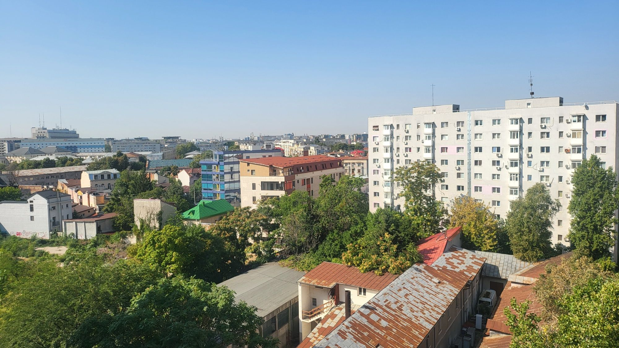 Proprietar Garsoniera nou renovata la 4 de Piata Victoriei Titulescu Proprietar Garsoniera nou renovata la 4 de Piata Victoriei Titulescu