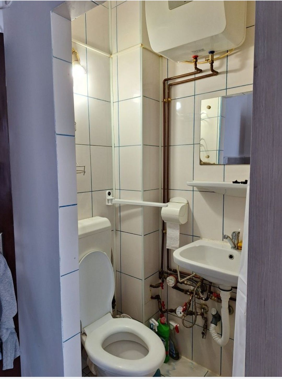 Ofer spre inchiriere camera camin Ofer spre inchiriere camera camin