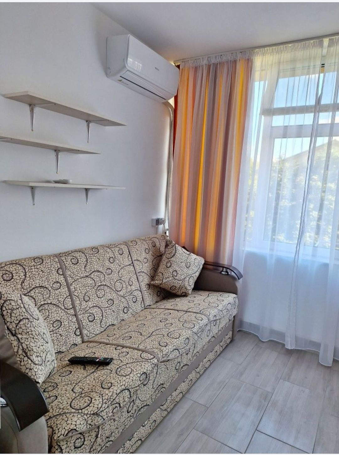 Ofer spre inchiriere camera camin Ofer spre inchiriere camera camin